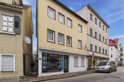 Wohnhaus mit Ladeneinheit in Reutlingen. Aktuelle Rendite 4,76 %