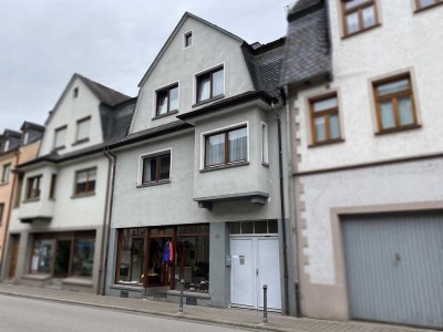 Wohn-Geschäftshaus mit Potential in zentraler Lage Oberwesels