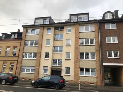 Helle 3,5-Zimmer Wohnung im 3. OG in Mülheim Speldorf