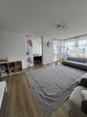 Helle, freundliche 3-Zimmer-Wohnung mit hochwertiger Ausstattung und Süd-West-Balkon