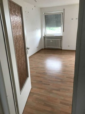 2 ZKB zentral gelegen in Edigheim, Gäste WC ohne Balkon