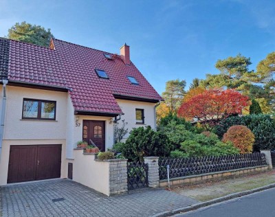 ***Familiengerechtes Reihenendhaus auf Sonnengrundstück+Garage*** Sehr gepflegt, modernisiert, ruhig