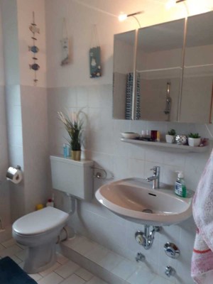 Attraktive und modernisierte 3-Raum-EG-Wohnung mit Balkon in Loxstedt