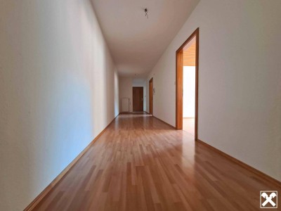 3-Zimmer Dachgeschosswohnung zu vermieten!