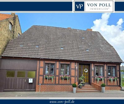 Charmantes Fachwerk-Einfamilienhaus mit großem Garten und mehreren Nebengebäuden