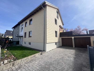 **Ruhige Top-Lage in Dachau** Vermietetes 2 Familien-Haus mit 2 Garagen