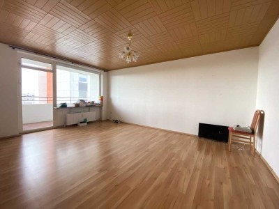 WG geeignet! 2 Zimmer Wohnung mit Balkon in Pinneberg!