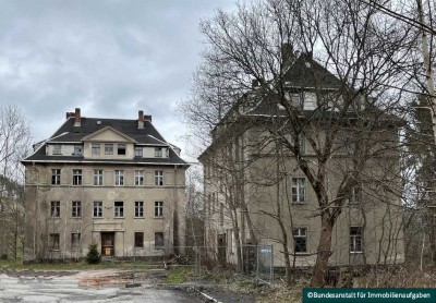 Zwei denkmalgeschützte Wohnhäuser im Erzgebirge