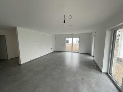 Stilvolle 3,5-Raum-EG-Wohnung mit gehobener Innenausstattung in Kleinostheim