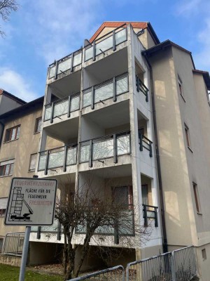 Zentral und ruhig gelegen in Rastatt: 2,5- Zi.-Wg. mit Hobbyraum, Keller, TG Stellplatz