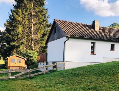 Kleines Haus m. Garten in schöner Umgebung dauerhaft zu vermieten in Lichtenberg/Erzgebirge