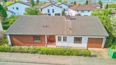 Freistehendes Einfamilienhaus mit Einliegerwohnung in bester Lage von Weinheim