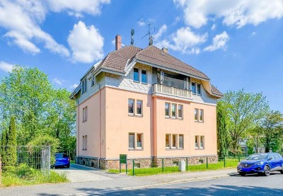 Renovierte 4-RW mit Terrasse* 1.OG  Gäste-WC* Bad mit Fenster & Wanne* Garten* zentrale Lage*