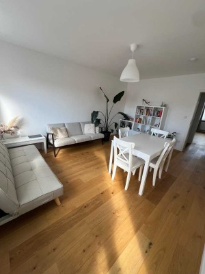 Für Selbstnutzer oder Vermieter: Helle & sanierte 3-Zimmerwohnung mit Balkon, Einbauküche, Keller