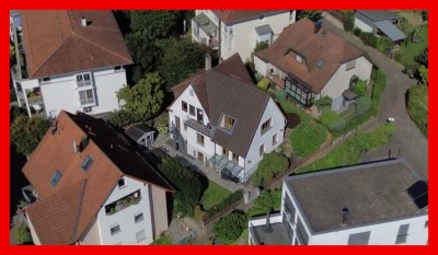Wohnen mit Charakter: Stilvolles Ein- bis Zweifamilienhaus auf der Lug