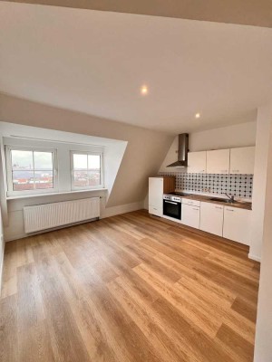 Maisonette-Wohnung 2,5 Zi. über 2 Etagen | Nürnberg-Höfen, 4. OG