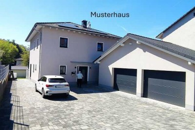 Schlüsselfertige Erstellung einer Stadtvilla mit Garage