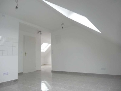 Sehr schöne zwei Zimmer DG -Wohnung in Lahnstein