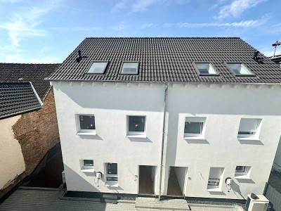 Eine gute Entscheidung! Neu errichtete Doppelhaushälfte in gefragter Ortskernlage von Götzenhain