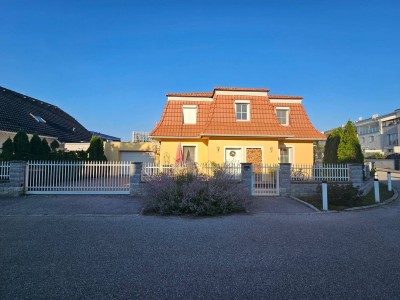 Ruhelage in einer der besten Wohngegenden Wiener Neustadts - Sonnendurchflutetes Einfamilienhaus mit Garten und Seenutzungsrechten am Föhrensee (Zehnerviertel) - PRIVATVERKAUF!!! KEINE MAKLER: INNEN!!!
