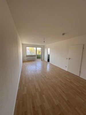 1-Zimmer-Wohnung mit Balkon und Einbauküche