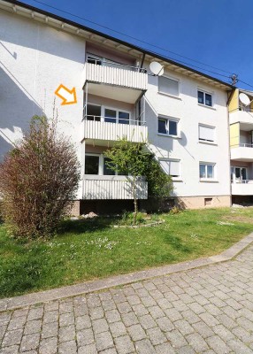 Ab sofort verfügbar: 3-Zimmer-Etagenwohnung mit Südbalkon in ruhiger Wohnlage von Ehingen.