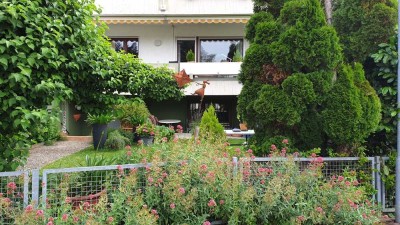 Schönes Reihenmittelhaus mit 5-Zimmern (inkl. Dach-Studio) und kleinem Garten