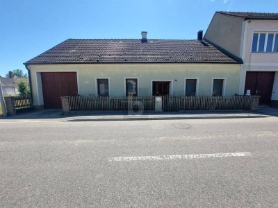 CHARMANTES REIHENHAUS MIT GARTEN, SANIERUNGSBEDÜRFTIG