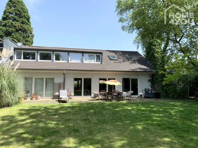 Luxuriöse Stadtvilla in Köln-Junkersdorf, 286 qm, 7 Zi., 941 qm Grund, Wintergarten, Kamin, Garten