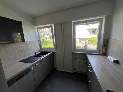 Erstbezug nach Sanierung mit EBK: Helle 2-Zimmer-Terrassenwohnung in Niefern-Öschelbronn