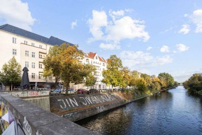Licht, Lage, Lebensqualität - Vorderhauswohnung mit Blick auf das Kiehlufer