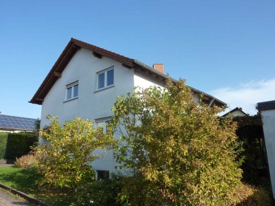 Geräumiges 7-Zimmer-Einfamilienhaus mit gehobener Innenausstattung und EBK in Contwig