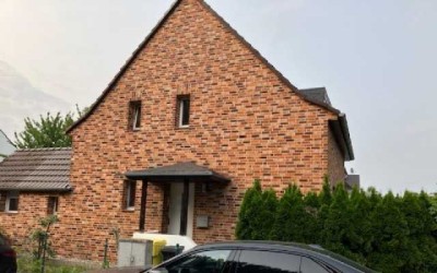 Charmantes Reihenendhaus in bester Wohnlage von Neuss