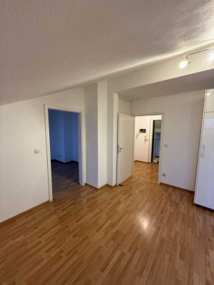 Charmante 2-Zimmer Dachgeschosswohnung in Höhenkirchen-Siegertsbrunn
