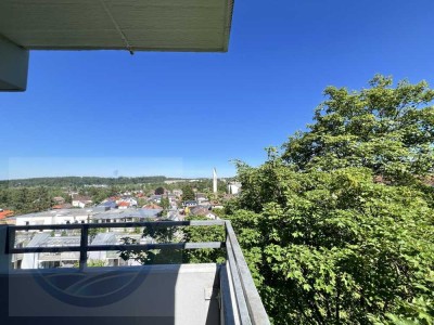 Sonnige Eigentumswohnung mit schönem Weitblick - modernisiert !