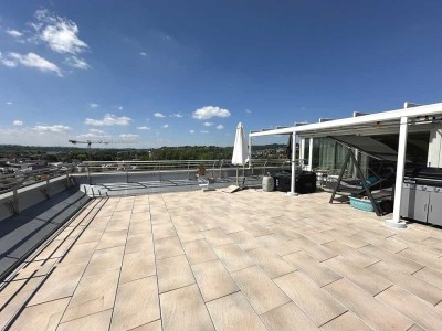 Penthouse mit XXL-Dachterrasse und Stellplatz über den Dächern von Oberboihingen
