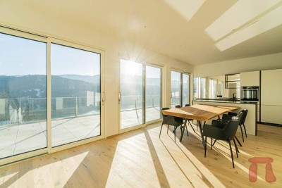 TRAUM-PENTHOUSE mit großer Terrasse und phänomenalem SEEBLICK in BESTLAGE