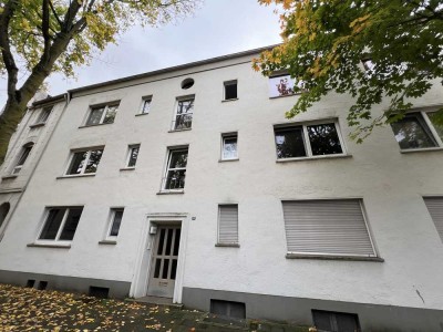 Helle 2 Zi.- Whng.  mit großer Küche und Balkon -  Wannenbad mit Fenster - Duisburg