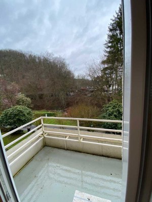 Modernisierte 1-Raum-Wohnung mit Balkon in Radevormwald