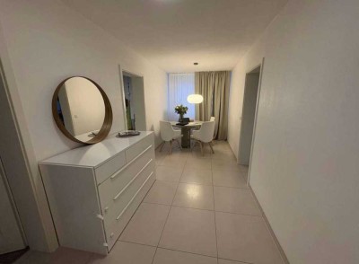 Schöne Sanierte 3,5-Zimmer-Wohnung mit Einbauküche, Aufzug & 2 Außenstellplätzen zu verkaufen