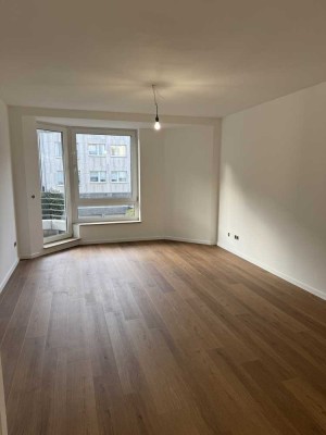 Erstbezug nach Sanierung 2-Zimmer Apartment mit Balkon in Düsseldorf-Oberkassel