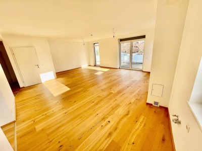 ERSTBEZUG! Platz für die Familie mit großzügiger Raumordnung und großer Dachterrasse