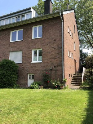 Schöne 2 Zimmer Dachgeschoss Wohnung in Krefeld Bockum