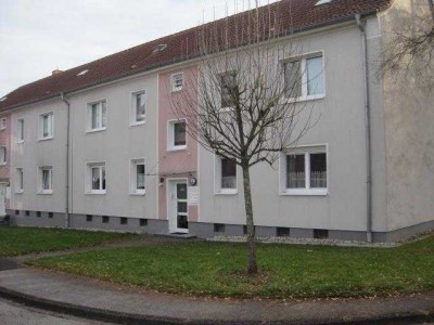 Was für eine Gelegenheit: Renovierte 2 Zimmer mit Sonnenbalkon in Geheimtiplage