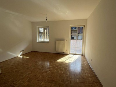 Gemütliche 2-Zimmer-Wohnung mit Balkon in Hofkirchen
