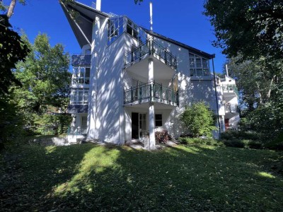 119 m² EG-Wohnung mit Garten + separatem UG-Bereich, Terrasse & Garage – Forstenried