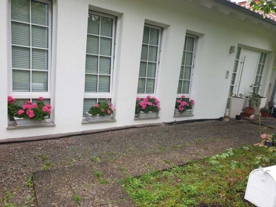 2-Zimmer-Einliegerwohnung mit Terrasse und Gartenanteil auf dem Österberg - teilmöbliert