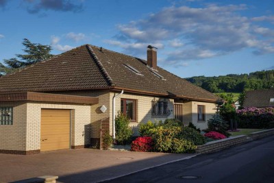 Repräsentativer Bungalow in Top-Lage von Lübbecke-Gehlenbeck mit Weitblick ins Wiehengebirge