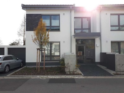 4-Zimmer Wohnung mit Balkon in Kaarst-Büttgen