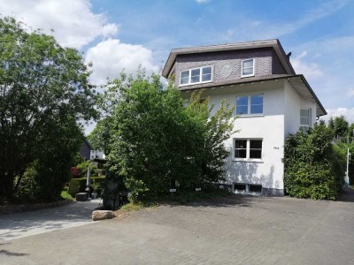 Freundliche 2,5-Zimmer-Wohnung mit Balkon und EBK in Kaan-Marienborn